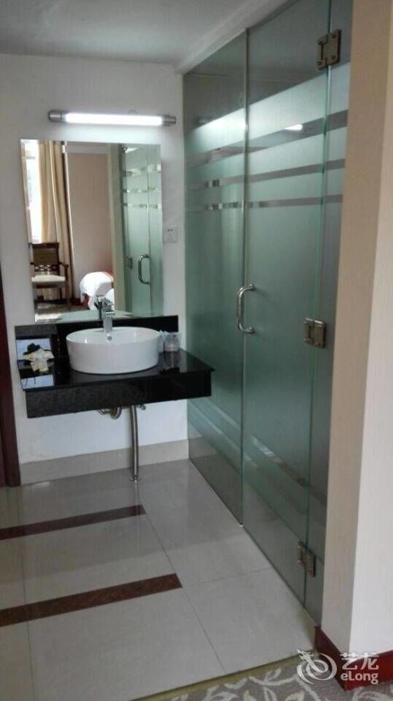 Shanghai Yuhang Hotel Екстер'єр фото